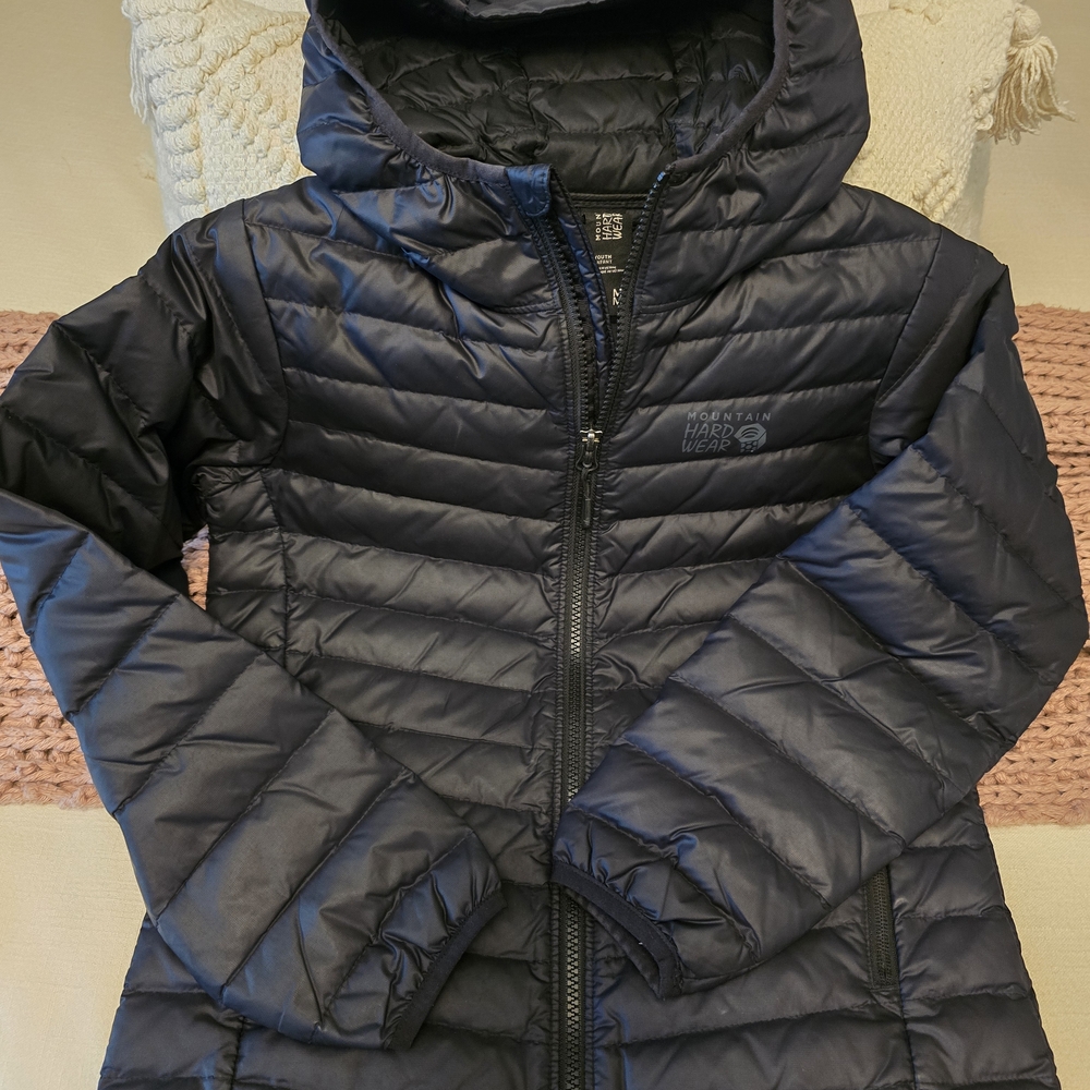 Mountain Hardware Black Hooded Lite Puffer Jacket,down.